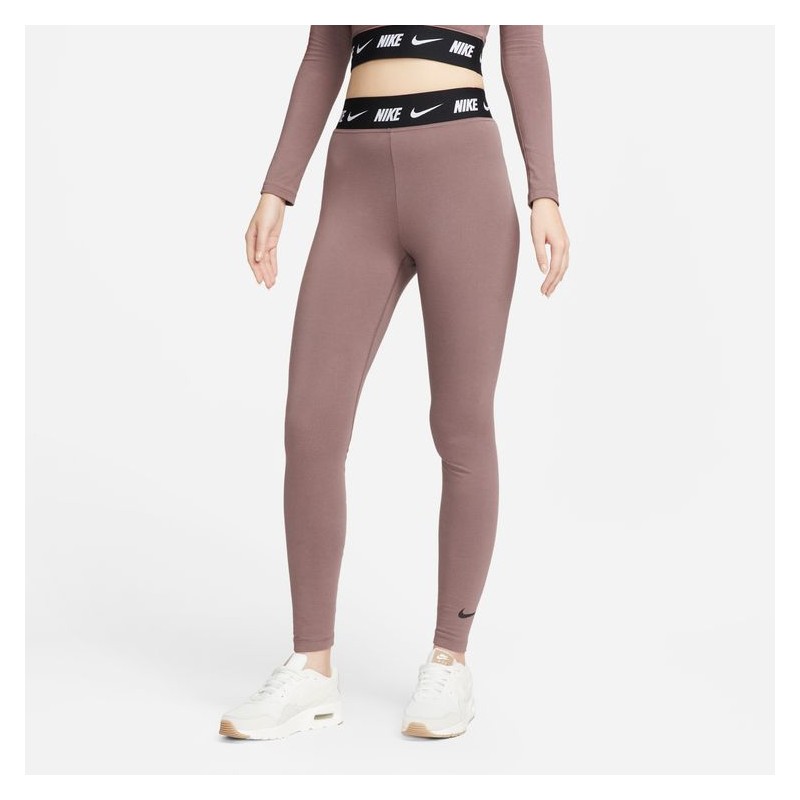 Nike Sportswear Club