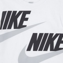Ensemble Nike t-shirt & short Nike